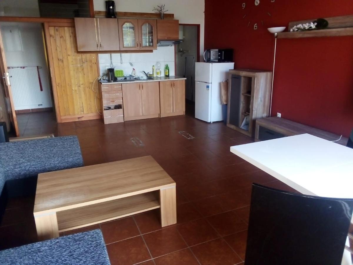 Apartman V Arealu Doky Lipno Lipno nad Vltavou Exterior foto